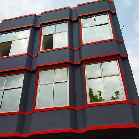 Oyo 16544 Bella Vista By Jordan Hotel Агра Екстериор снимка