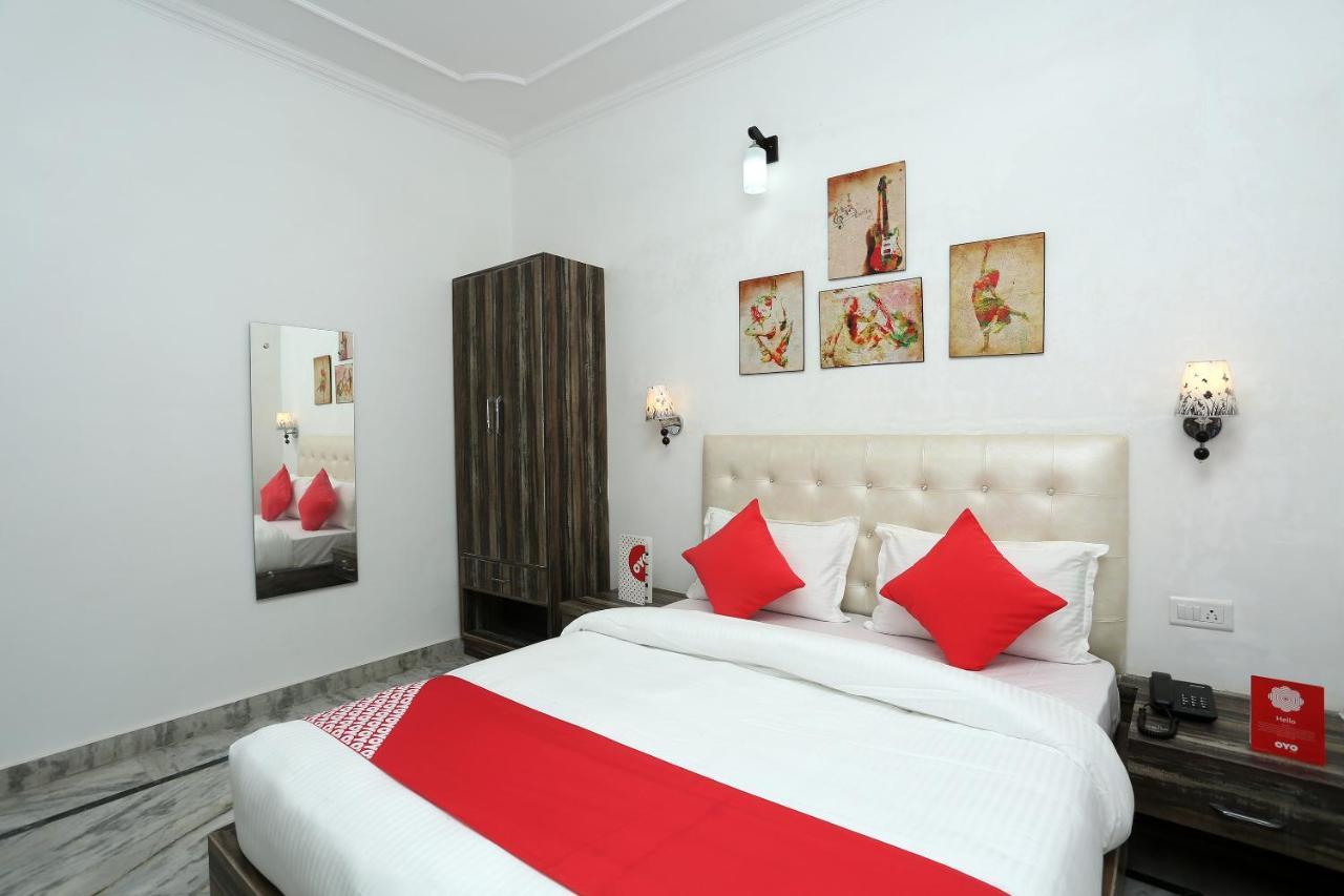 Oyo 16544 Bella Vista By Jordan Hotel Агра Екстериор снимка