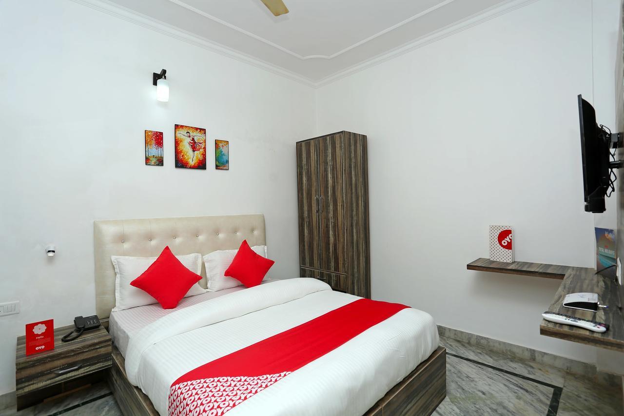 Oyo 16544 Bella Vista By Jordan Hotel Агра Екстериор снимка